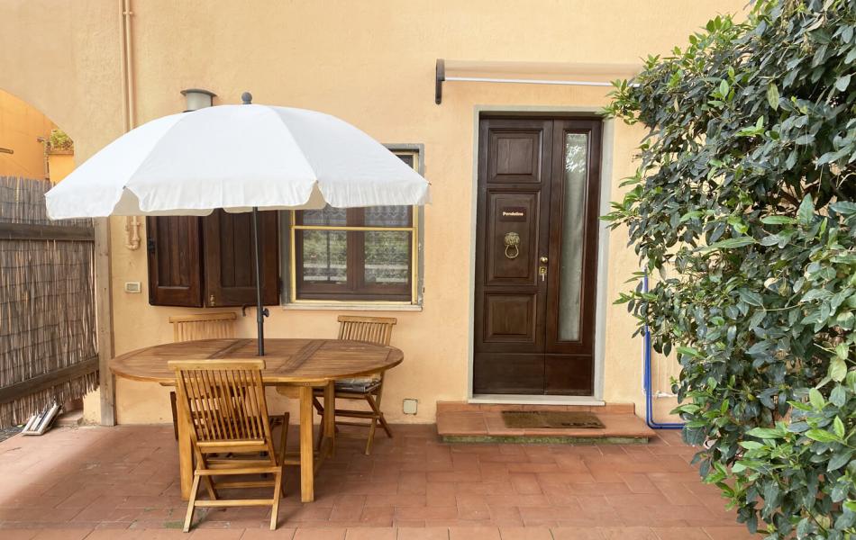 Un unico e recentemente ristrutturato ambiente caratterizza l'appartamento “Pendolino”.